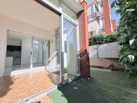studio 2 pièces 26 m²