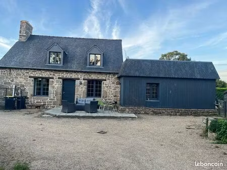 maison en campagne avec étang