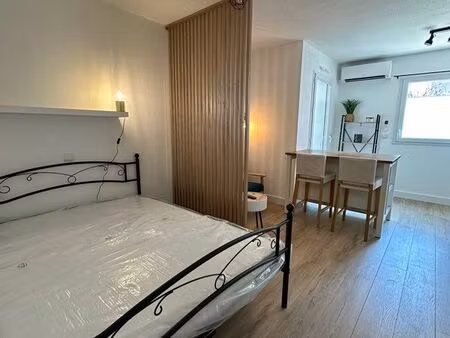 studio meublé + parking orienté sud castelnau-le-lez