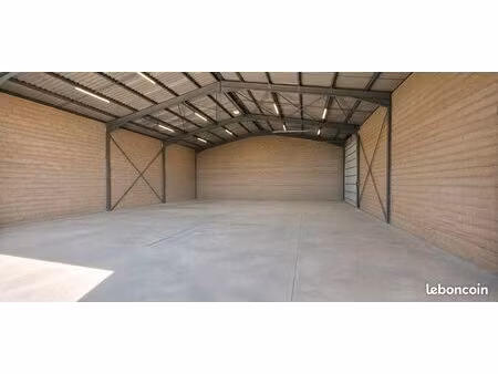 location bâtiment hangar entrepôt de stockage