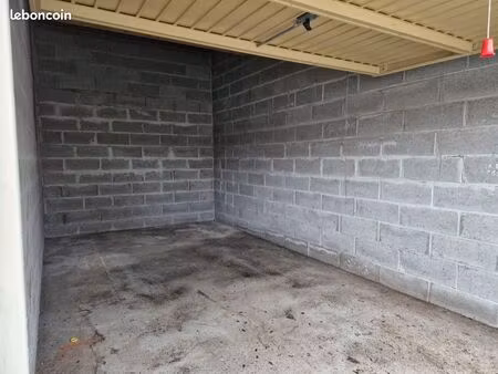 garages à louer