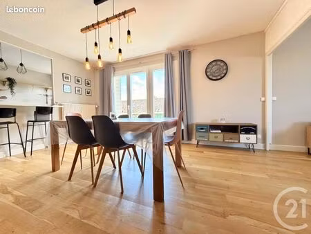appartement 5 pièces 101 m²