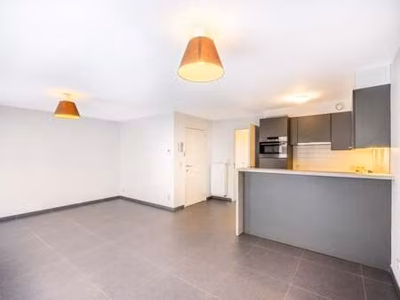 appartement à louer à koksijde € 825 (lorkm) - immo europe koksijde | zimmo