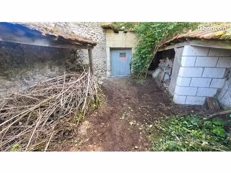 cave troglodyte larçay
