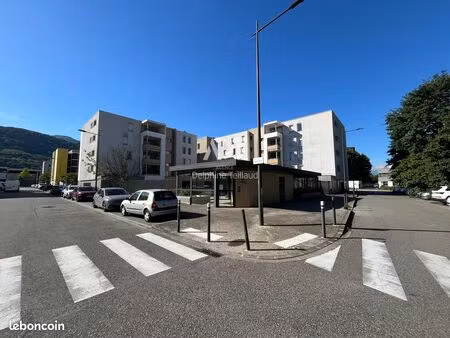 garage / box 18 m² st martin d heres