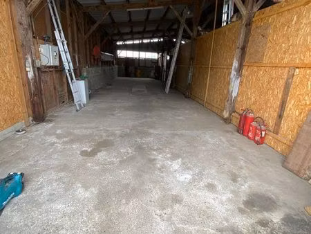 hangar 107m2 avec fosse