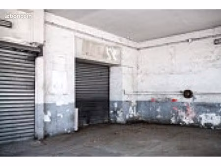 loue local stockage plate-forme centre ville