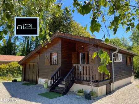 chalet proche lac et rivière