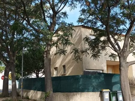 béziers  proche leclerc  villa f3 avec jardin