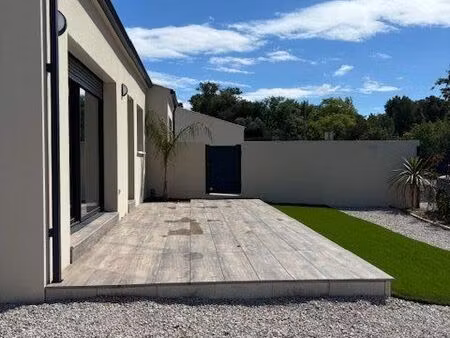 villa 4 pièces 85 m²
