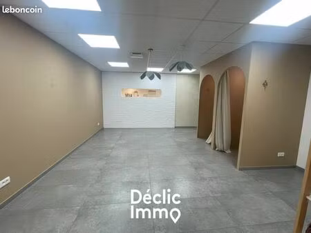 bureau 170 m²