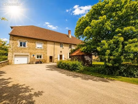 chalet 7 pièces 180 m²