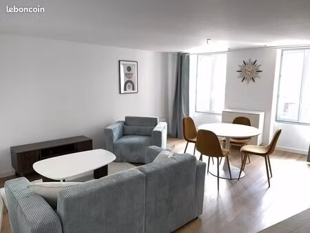 appartement t2 meublé refait à neuf