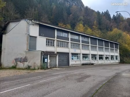 local industriel – 1 140 m² – saint-claude
