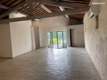 local 70 m2 à louer