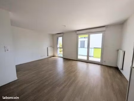 appartement 3 pièces 60 m²