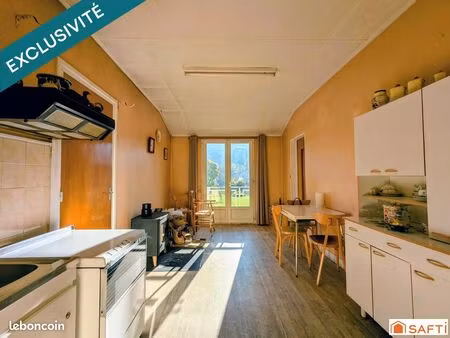 maison 2 pièces 250 m²