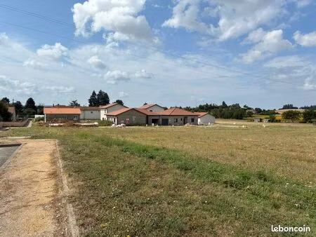 parcelle constructible disponible