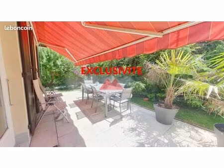 maison 6 pièces 93 m²