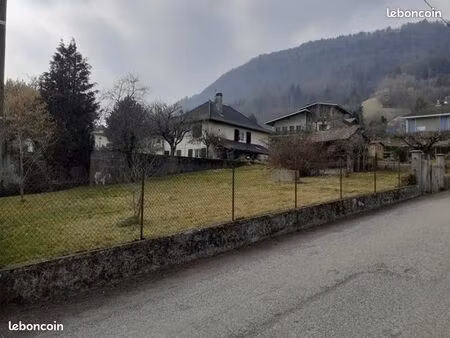 magnifique terrain entièrement viabilisé de 435m2