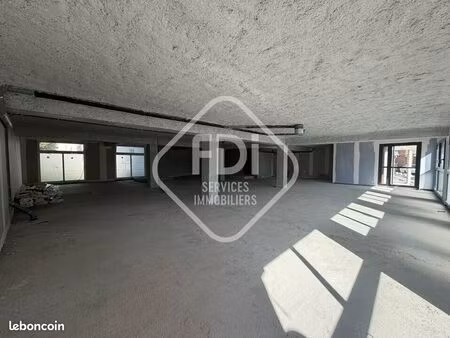 bureaux 219 m² lunel