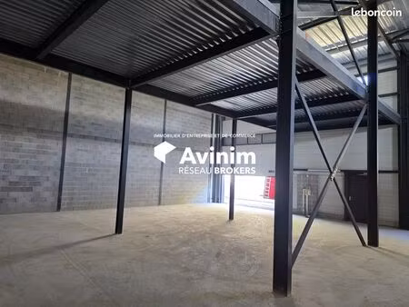 local 213 m² lunel