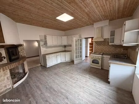 maison rénovée 95m2 avec grand jardin