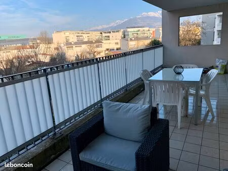 t2 de 46m2 - balcon 20m2