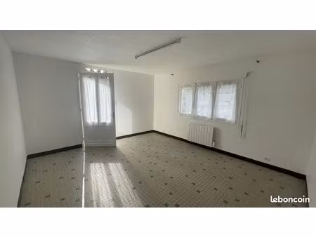a louer studio avec jardin