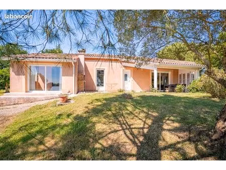 villa 5 pièces 122 m²