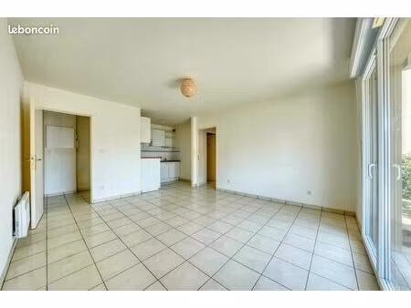 appartement 3 pièces 55 m²