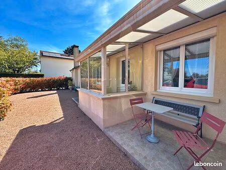 immeuble 6 pièces 334 m²