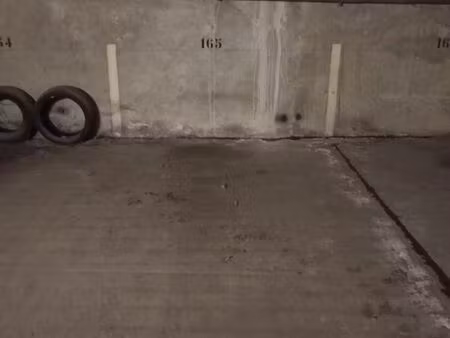 parking montaigne