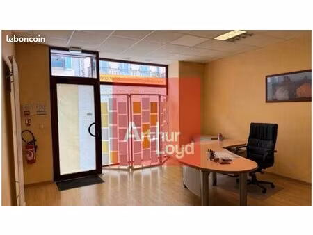local commercial 71 m² agen