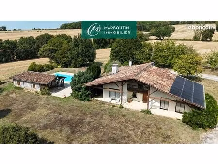 maison 6 pièces 240 m²