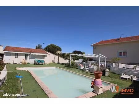 maison 9 pièces 165 m²
