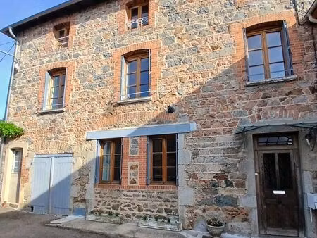 maison familiale de charme – 183 m² – quartier du château – saint-just-en-chevalet