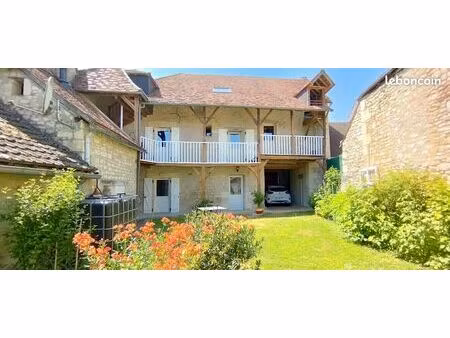 maison de village 6 pièces 183 m²