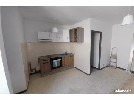 appartement f3 + mezzanine plein centre-ville chaumont