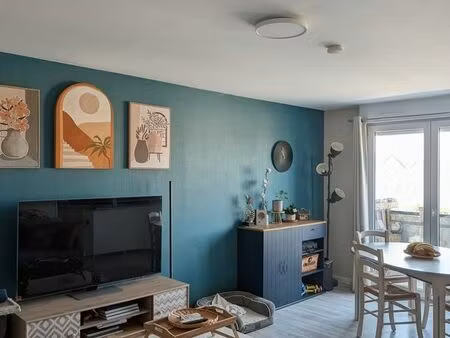 duplex f3 de 62 m² avec balcon  garage fermé et parking privatif – dernier étage