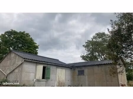terrain loisir avec batiment