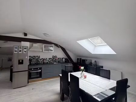 appartement t3 – 90 m² au sol  très lumineux  dernier étage