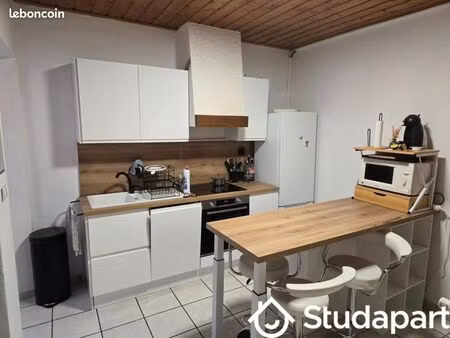 chambre 1 pièce 11 m²