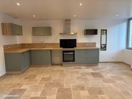 maison meublée entièrement rénovée à louer