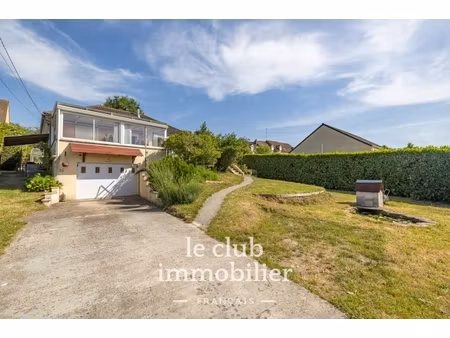 maison de 3 pièces de 75m2 + véranda de 22m2 + sous-sol de plus