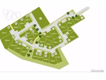 terrain 370 m² le longeron