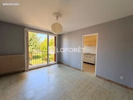 studio 1 pièce 29 m²