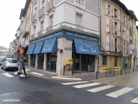 local commercial emplacement 1er ordre