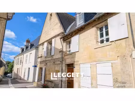 immeuble 12 pièces 209 m²