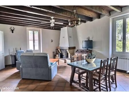 immeuble 12 pièces 270 m²
